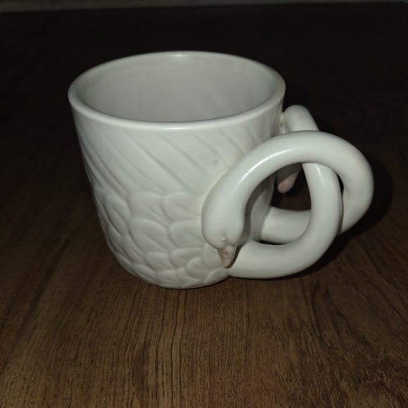 Fritz & Floyd Other - Vintage 1983 Fitz & Floyd Pottery 2 Swans Entwined 3D Neck Handle Mug Cup